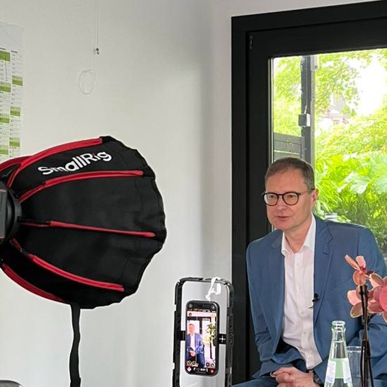 Guido Glania im Interview mit der BGL-Referentin Christina Steinsträßer